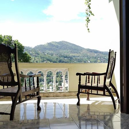The Bbc Cheliyan Villa Kandy Eksteriør bilde