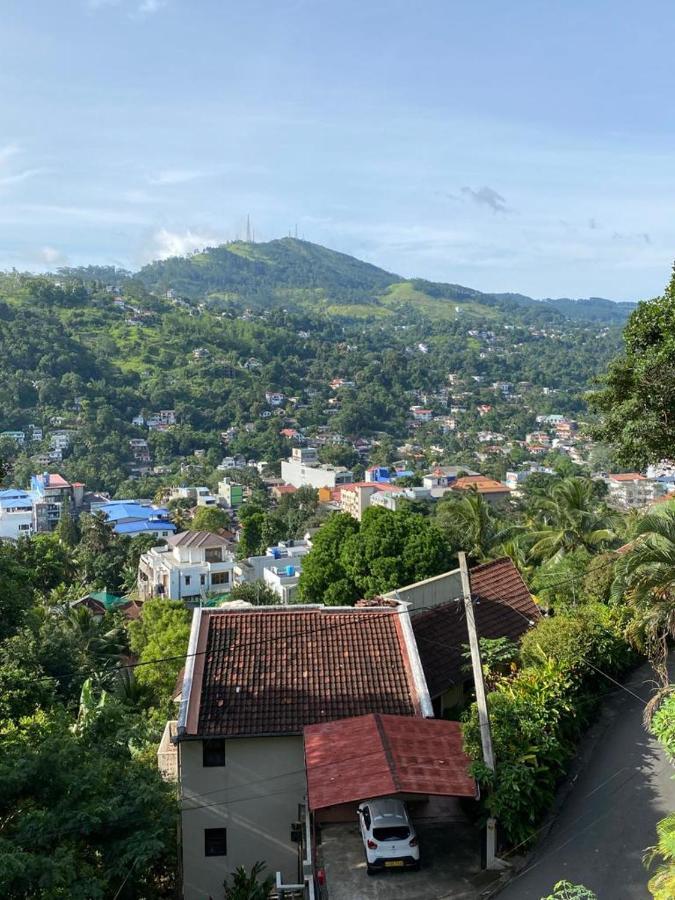 The Bbc Cheliyan Villa Kandy Eksteriør bilde