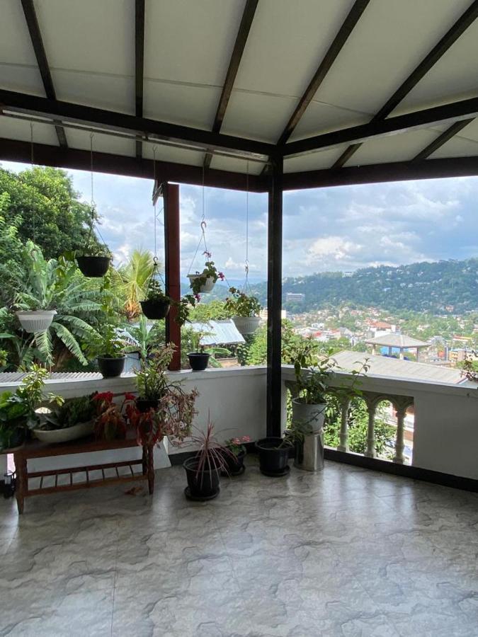 The Bbc Cheliyan Villa Kandy Eksteriør bilde